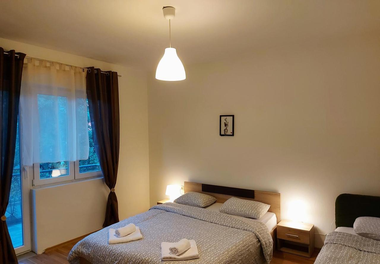 Makabo-Apartment In House Скопье Экстерьер фото